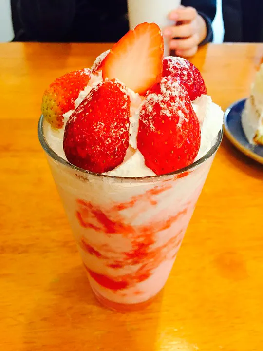 fresas con crema chantilly